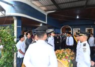 Gubernur Sulteng Pimpin Upacara Pelepasan Jenazah Drs. Moh Rum Parampasi. Jumat, 14 Maret 2025. Foto Humas Pemprov Sulteng