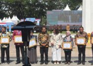 Penghargaan Kepatuhan Daerah