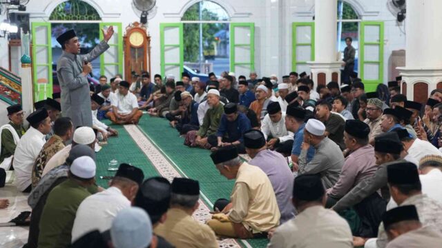 Gerakan Siswa Cinta Masjid