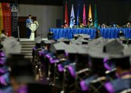 Anwar Hafid di Wisuda Trisakti