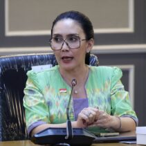 pembebasan bersyarat Indra Kenz